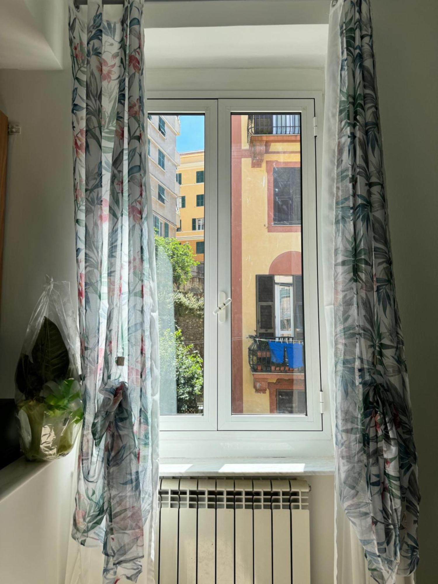 Una Stanza Nel Bunker Hotel Genova Eksteriør billede